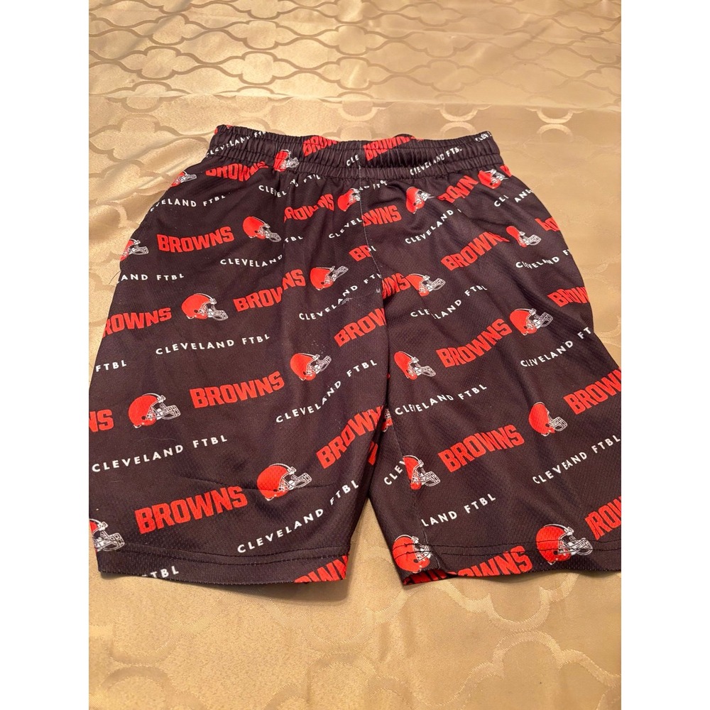 Cleveland Browns Men's Shorts Large NFL Team Logo All Over Print Athletic